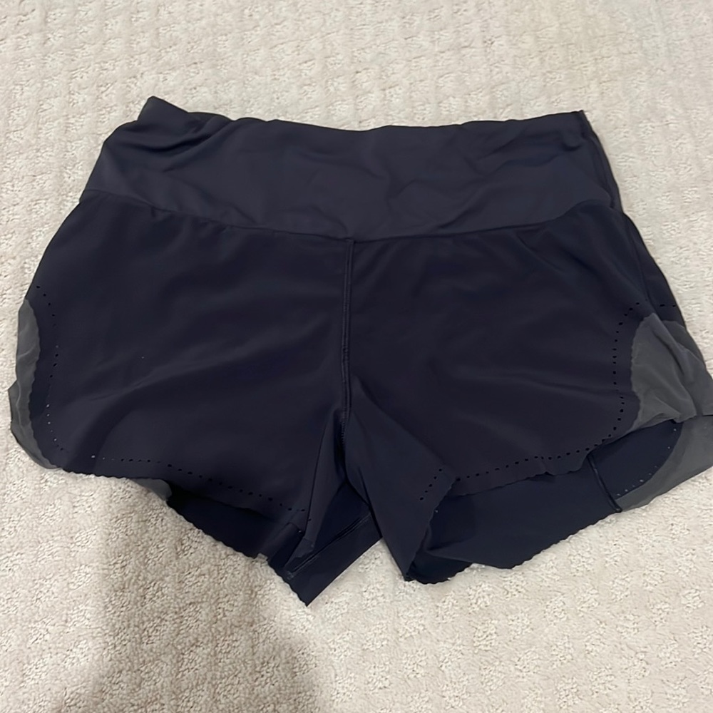 Lululemon 3 inch seam running shorts